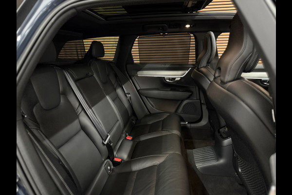 Volvo V90 T6 Recharge AWD R-Design Ultra Black | FaceLift | Pano | ILS Licht-Pakket | Comfort-Pakket | Parkeerassistent-Pakket |
