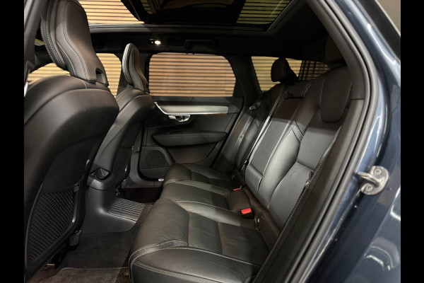 Volvo V90 T6 Recharge AWD R-Design Ultra Black | FaceLift | Pano | ILS Licht-Pakket | Comfort-Pakket | Parkeerassistent-Pakket |