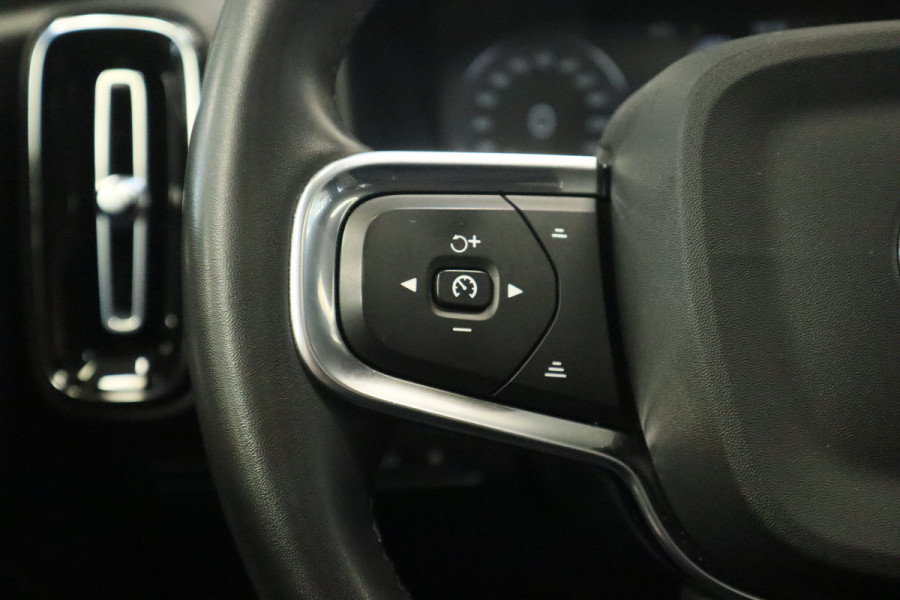 Volvo XC40 1.5 T5 Recharge Inscription Panoramadak Navigatie Leder Trekhaak 24 maanden garantie mogelijk (*vraag naar de voorwaarden)