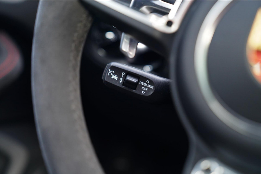 Porsche Macan 2.9 GTS | Panorama | Sport uitlaat | 360 Cam | Luchtvering | Sport Chrono | Dealer onderhouden | 1e eigenaar | ACC |