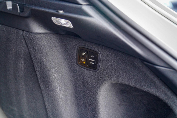 Porsche Macan 2.9 GTS | Panorama | Sport uitlaat | 360 Cam | Luchtvering | Sport Chrono | Dealer onderhouden | 1e eigenaar | ACC |