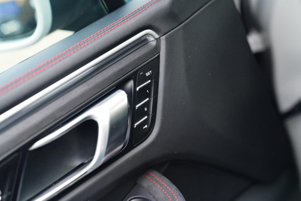 Porsche Macan 2.9 GTS | Panorama | Sport uitlaat | 360 Cam | Luchtvering | Sport Chrono | Dealer onderhouden | 1e eigenaar | ACC |