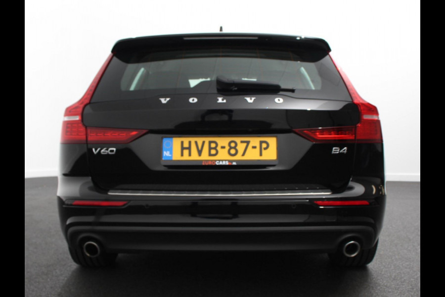 Volvo V60 2.0 B4 Momentum | Climate control | Cruise control adaptieve | Parkeersensoren | Achteruitrijd camera | LED | Verwarmde voorstoelen | Lane assist | Apple Carplay/ Android Auto