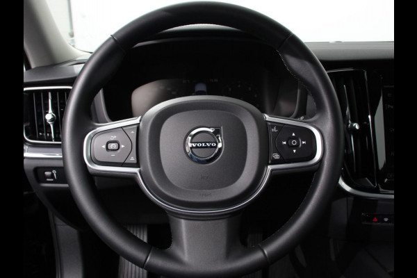 Volvo V60 2.0 B4 Momentum | Climate control | Cruise control adaptieve | Parkeersensoren | Achteruitrijd camera | LED | Verwarmde voorstoelen | Lane assist | Apple Carplay/ Android Auto
