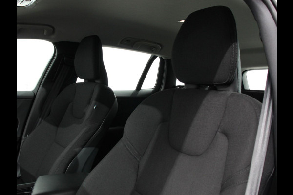 Volvo V60 2.0 B4 Momentum | Climate control | Cruise control adaptieve | Parkeersensoren | Achteruitrijd camera | LED | Verwarmde voorstoelen | Lane assist | Apple Carplay/ Android Auto