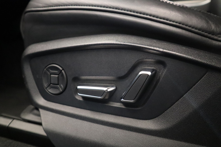 Audi Q8 4.0 TFSI RS Q8 quattro Panoramadak 23''Velgen Head-Up B&O Audio ! 2e Paasdag geopend van 12.00 tot 17:00u !