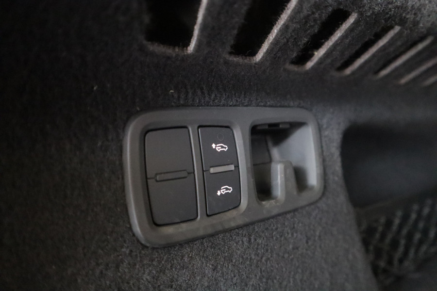 Audi Q8 4.0 TFSI RS Q8 quattro Panoramadak 23''Velgen Head-Up B&O Audio ! 2e Paasdag geopend van 12.00 tot 17:00u !