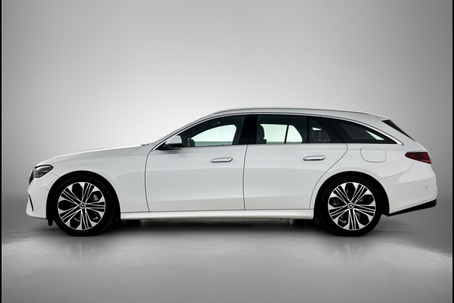 Mercedes-Benz E-Klasse Estate 300 e Luxury Line Plug-In Hybride Trekhaak | Rijassistentiepakket plus | Parkeerpakket met 360°-camera | Distronic | Sfeerverlichting. Inclusief 24 maanden MB Certified garantie voor Europa.