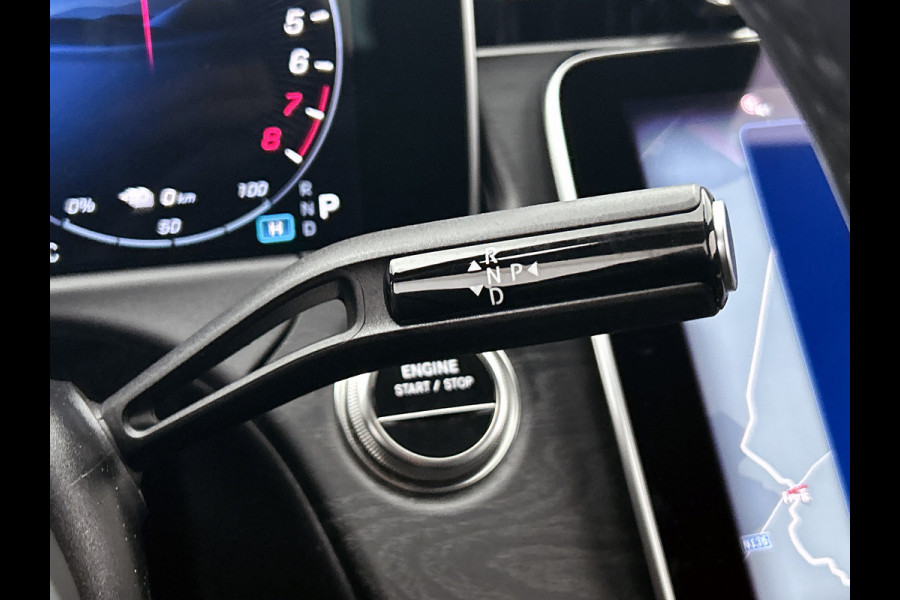 Mercedes-Benz E-Klasse Estate 300 e Luxury Line Plug-In Hybride Trekhaak | Rijassistentiepakket plus | Parkeerpakket met 360°-camera | Distronic | Sfeerverlichting. Inclusief 24 maanden MB Certified garantie voor Europa.