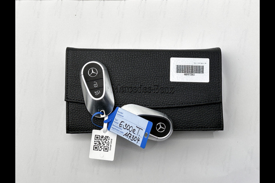 Mercedes-Benz E-Klasse Estate 300 e Luxury Line Plug-In Hybride Trekhaak | Rijassistentiepakket plus | Parkeerpakket met 360°-camera | Distronic | Sfeerverlichting. Inclusief 24 maanden MB Certified garantie voor Europa.