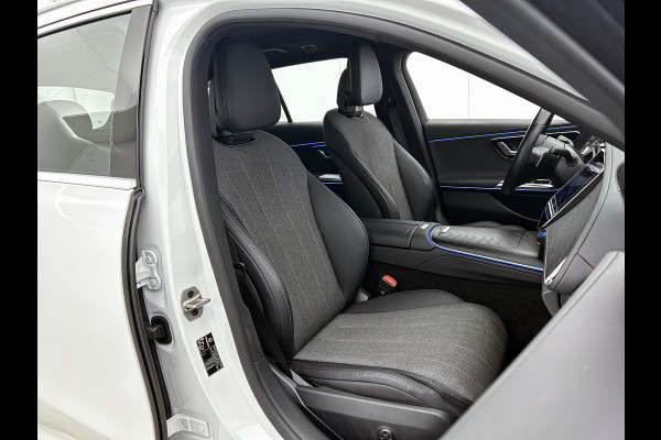 Mercedes-Benz E-Klasse Estate 300 e Luxury Line Plug-In Hybride Trekhaak | Rijassistentiepakket plus | Parkeerpakket met 360°-camera | Distronic | Sfeerverlichting. Inclusief 24 maanden MB Certified garantie voor Europa.