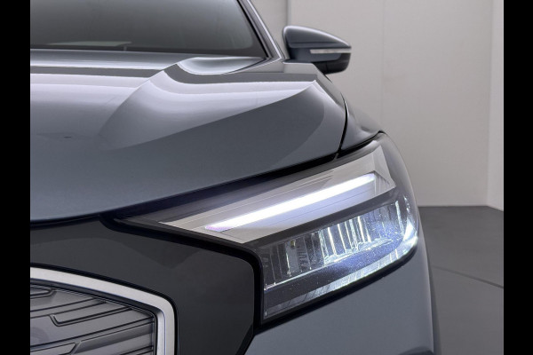 Audi Q4 e-tron 40 Launch edition Advanced Plus 77 kWh SOH 92% | S-LINE INTERIEUR | PANORAMADAK | STOELVERWARMING | ELEKTRISCHE ACHTERKLEP | LUXE BEKLEDING | RIJKLAAR MET 12 MND BOVAG GARANTIE