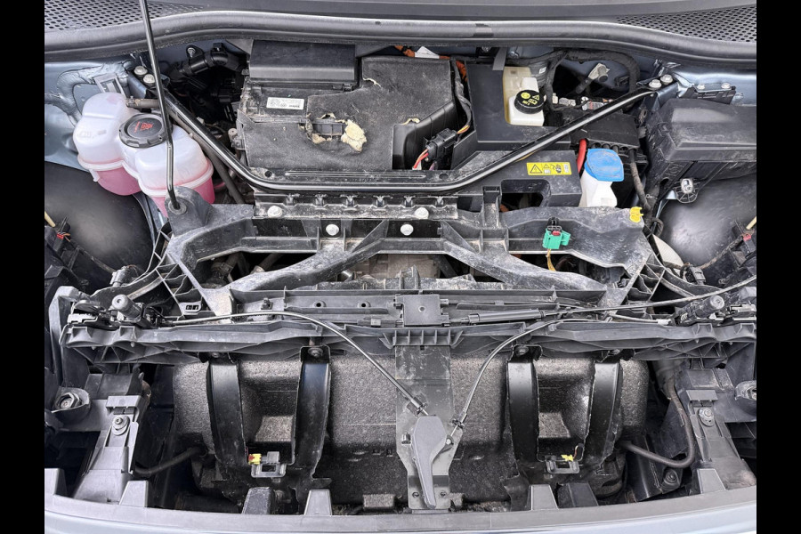 Audi Q4 e-tron 40 Launch edition Advanced Plus 77 kWh SOH 92% | S-LINE INTERIEUR | PANORAMADAK | STOELVERWARMING | ELEKTRISCHE ACHTERKLEP | LUXE BEKLEDING | RIJKLAAR MET 12 MND BOVAG GARANTIE