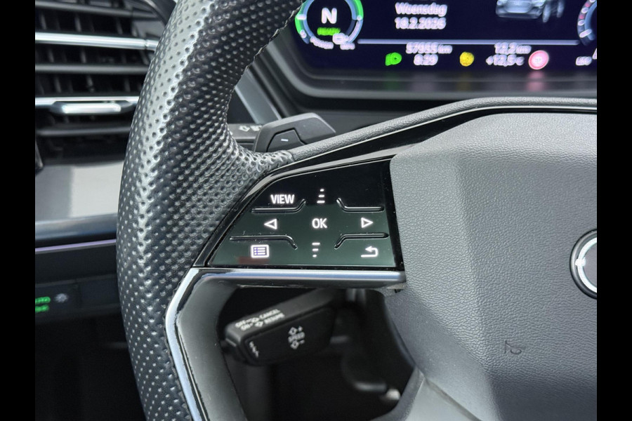 Audi Q4 e-tron 40 Launch edition Advanced Plus 77 kWh SOH 92% | S-LINE INTERIEUR | PANORAMADAK | STOELVERWARMING | ELEKTRISCHE ACHTERKLEP | LUXE BEKLEDING | RIJKLAAR MET 12 MND BOVAG GARANTIE