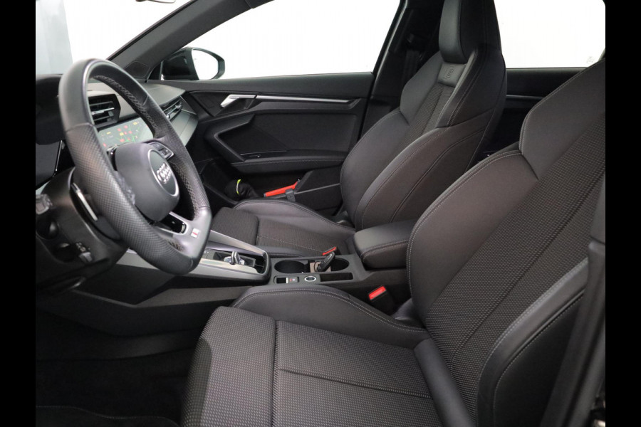 Audi A3 Sportback 30 TFSI S edition 110pk AUT| Navi| 17'LM-velgen| Parksensors|