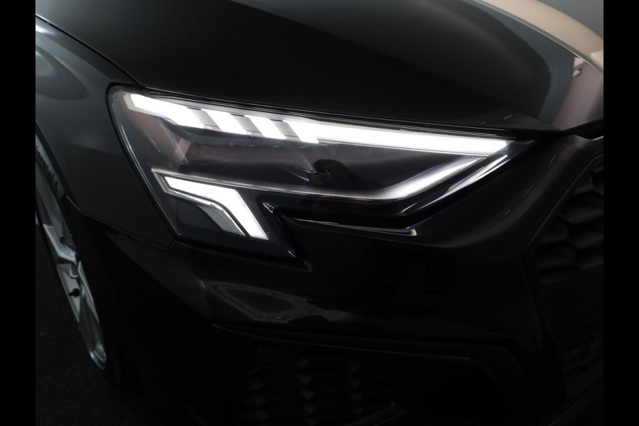 Audi A3 Sportback 30 TFSI S edition 110pk AUT| Navi| 17'LM-velgen| Parksensors|