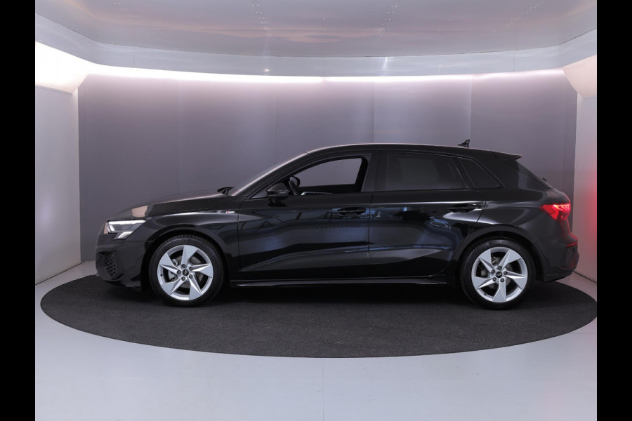 Audi A3 Sportback 30 TFSI S edition 110pk AUT| Navi| 17'LM-velgen| Parksensors|