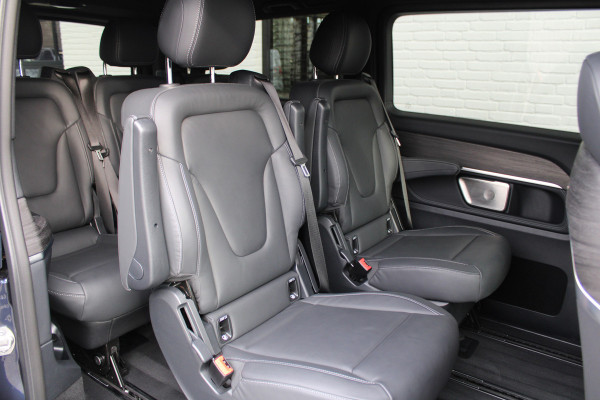 Mercedes-Benz V-Klasse 300 Benzine!! / Lang / AMG / 7-persoons / Burmester / Elec Stoel / Vol Opties / NIEUWSTAAT