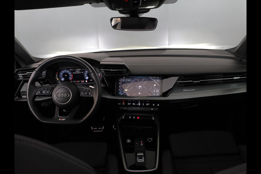 Audi A3 Sportback 30 TFSI S edition 110pk Aut| pano-dak| Navi| 17'LM-velgen| Parksensors