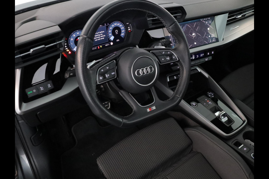 Audi A3 Sportback 30 TFSI S edition 110pk Aut| pano-dak| Navi| 17'LM-velgen| Parksensors