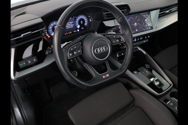Audi A3 Sportback 30 TFSI S edition 110pk Aut| pano-dak| Navi| 17'LM-velgen| Parksensors