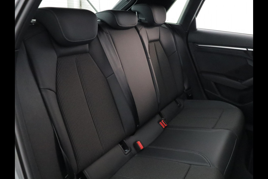 Audi A3 Sportback 30 TFSI S edition 110pk Aut| pano-dak| Navi| 17'LM-velgen| Parksensors