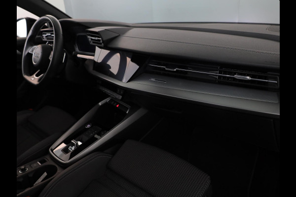Audi A3 Sportback 30 TFSI S edition 110pk Aut| pano-dak| Navi| 17'LM-velgen| Parksensors