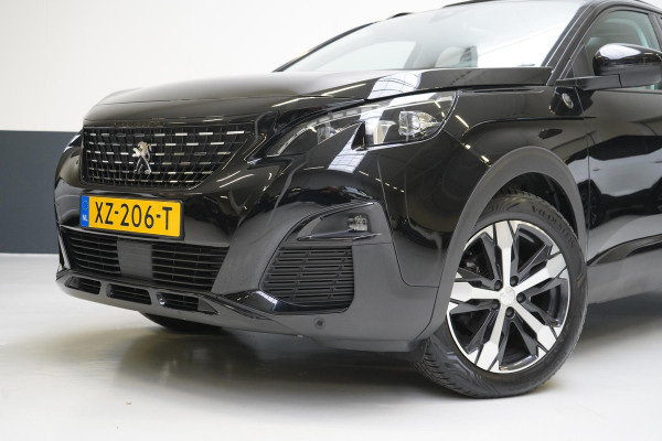 Peugeot 3008 1.2 PureTech Crossway | Panoramadak | Trekhaak | Navigatie | Camera | All-seasonbanden