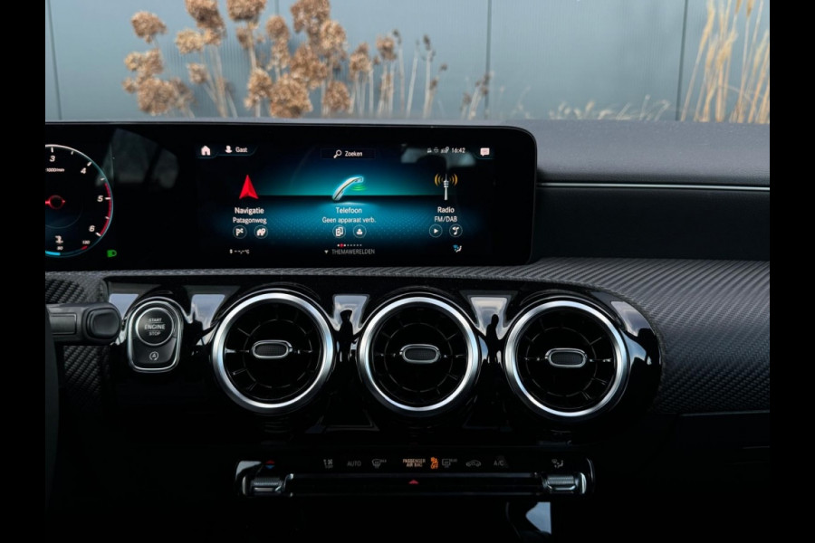 Mercedes-Benz CLA-Klasse Shooting Brake 180 d Bns Sol. Lux. Aut WIDESCREEN CAMERA PDC SPORTVELGEN