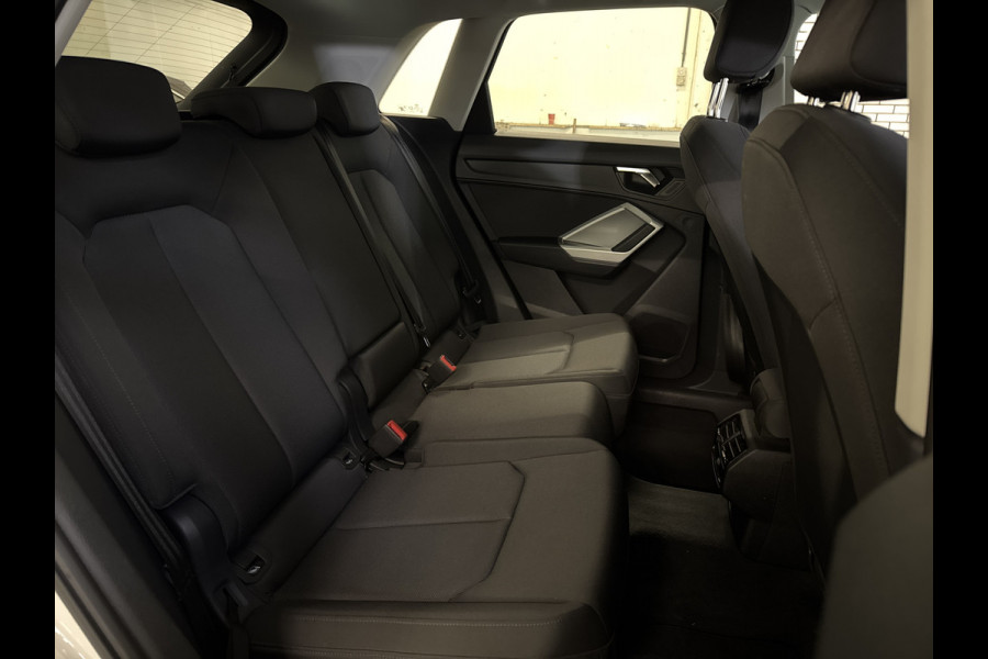 Audi Q3 45 TFSIe 245PK S-TRONIC S-LINE HYBRID CARPLAY/PDC/VIRTUAL