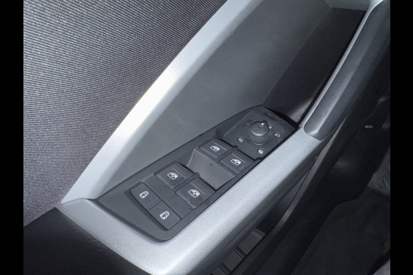 Audi Q3 45 TFSIe 245PK S-TRONIC S-LINE HYBRID CARPLAY/PDC/VIRTUAL