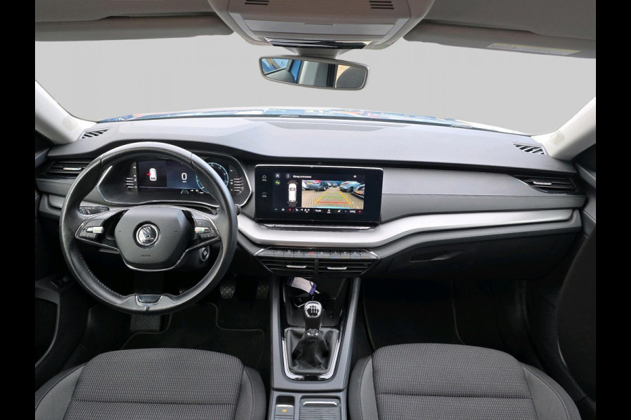 Škoda Octavia Combi 1.0 TSI Business Edition | Achteruitrijcamera | Stoelverwarming | Navigatie | Elektrische achterklep |