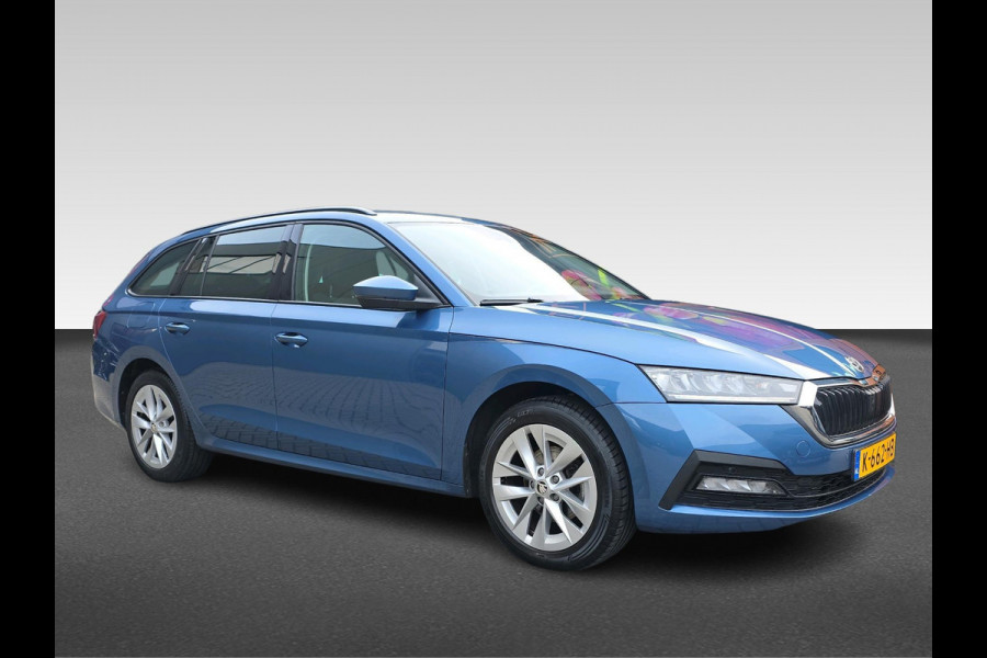 Škoda Octavia Combi 1.0 TSI Business Edition | Achteruitrijcamera | Stoelverwarming | Navigatie | Elektrische achterklep |