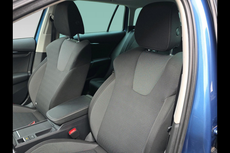 Škoda Octavia Combi 1.0 TSI Business Edition | Achteruitrijcamera | Stoelverwarming | Navigatie | Elektrische achterklep |