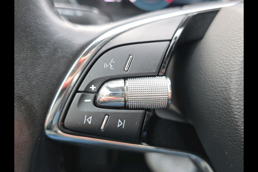 Škoda Octavia Combi 1.0 TSI Business Edition | Achteruitrijcamera | Stoelverwarming | Navigatie | Elektrische achterklep |