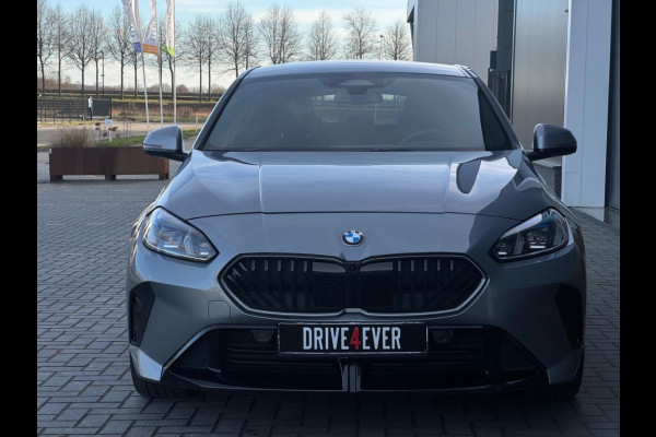 BMW 1-serie 120i M PACK 2025 LEDER SPORTVELGEN H&K LED WIDESCREEN
