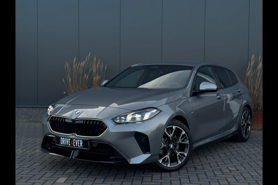 BMW 1-serie 120i M PACK 2025 LEDER SPORTVELGEN H&K LED WIDESCREEN