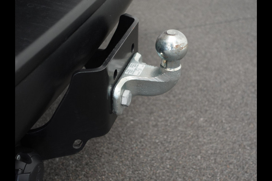 Peugeot Expert 2.0 Hdi 180PK Peugeot Expert 2.0 Hdi Automaat Dubbele Cabine Navigatie Parkeersensoren Clima Control Trekhaak