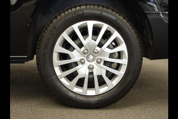 Peugeot Expert 2.0 Hdi 180PK Peugeot Expert 2.0 Hdi Automaat Dubbele Cabine Navigatie Parkeersensoren Clima Control Trekhaak