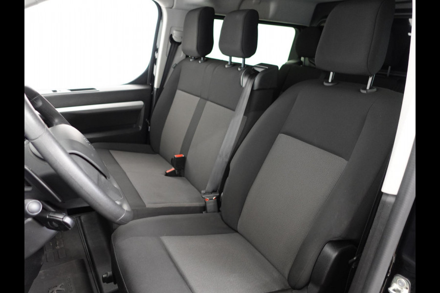 Peugeot Expert 2.0 Hdi 180PK Peugeot Expert 2.0 Hdi Automaat Dubbele Cabine Navigatie Parkeersensoren Clima Control Trekhaak