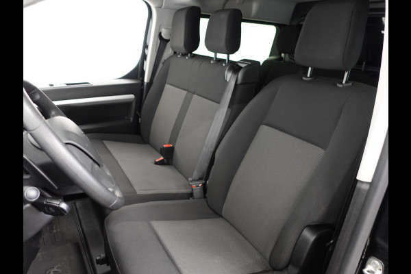 Peugeot Expert 2.0 Hdi 180PK Peugeot Expert 2.0 Hdi Automaat Dubbele Cabine Navigatie Parkeersensoren Clima Control Trekhaak