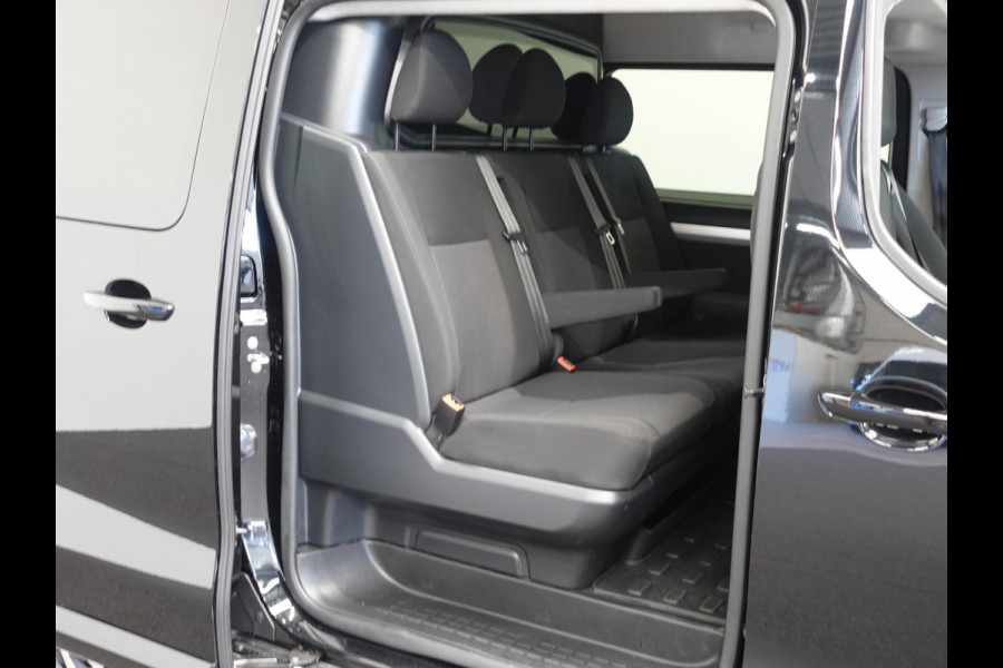 Peugeot Expert 2.0 Hdi 180PK Peugeot Expert 2.0 Hdi Automaat Dubbele Cabine Navigatie Parkeersensoren Clima Control Trekhaak