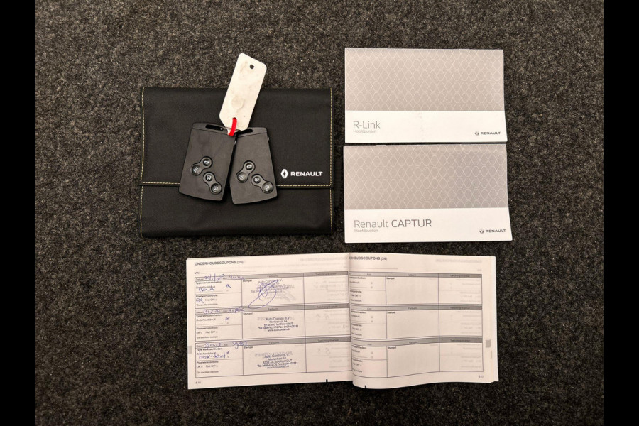 Renault Captur 0.9 TCe Intens * Origineel Nederlands * Climate Cruise Control Navigatie Camera