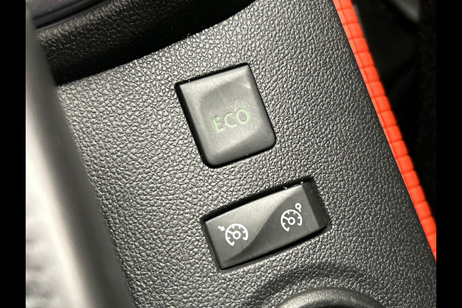 Renault Captur 0.9 TCe Intens * Origineel Nederlands * Climate Cruise Control Navigatie Camera