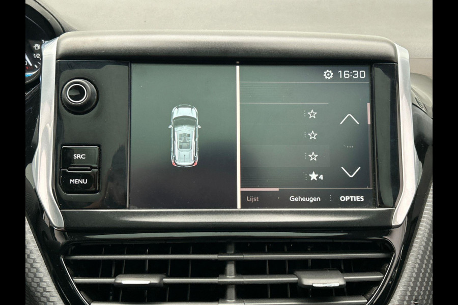 Peugeot 2008 1.2 PureTech Allure | Trekhaak | Stoelverwarming Panorama Dak Climate / Cruise control Carplay Lichtmetaal