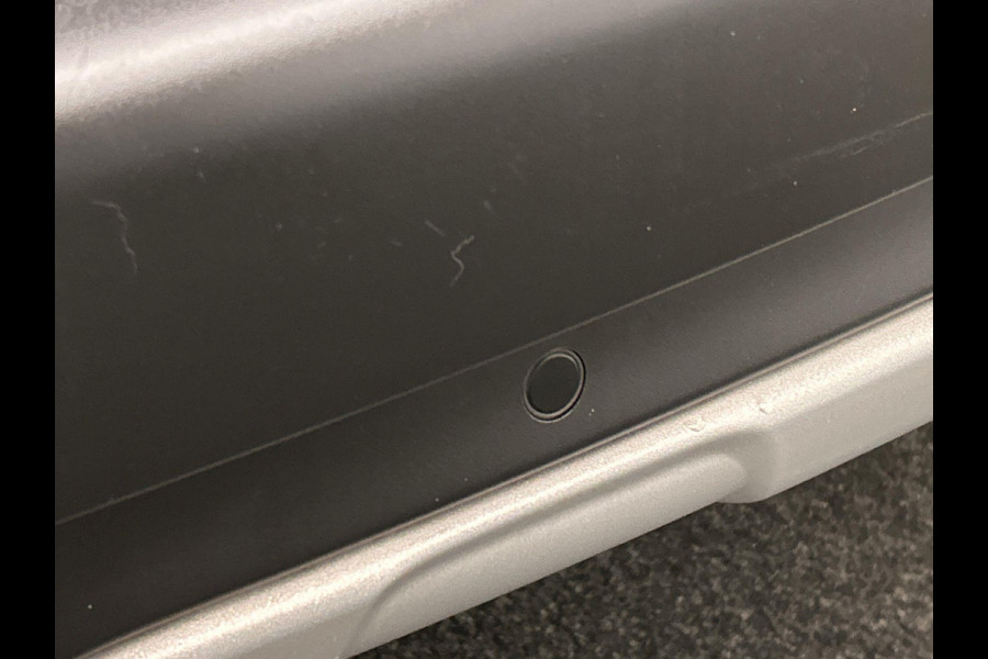 Peugeot 2008 1.2 PureTech Allure | Trekhaak | Stoelverwarming Panorama Dak Climate / Cruise control Carplay Lichtmetaal