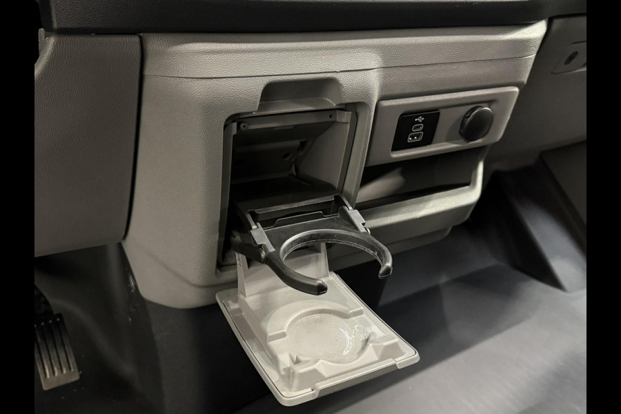 Ford Transit Custom 300 2.0 TDCI L2H1 Trend Nieuw Model Automaat Ford Transit Custom 300 2.0 TDCI L2H1 Trend NM Automaat Airco Navi PDC Camera