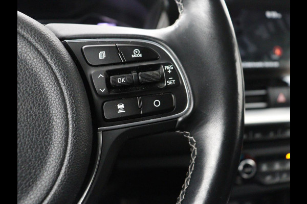 Kia Niro 1.6 GDi Hybrid ExecutiveLine | Schuifdak | Stoelventilatie | Leder | Adaptive cruise | Trekhaak | JBL Sound | Achterbankverwarming | Carplay | Camera | Memory | Navigatie | Keyless | Full LED