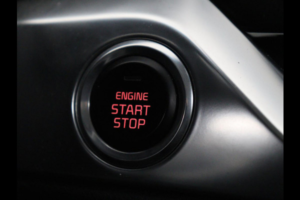 Kia Niro 1.6 GDi Hybrid ExecutiveLine | Schuifdak | Stoelventilatie | Leder | Adaptive cruise | Trekhaak | JBL Sound | Achterbankverwarming | Carplay | Camera | Memory | Navigatie | Keyless | Full LED