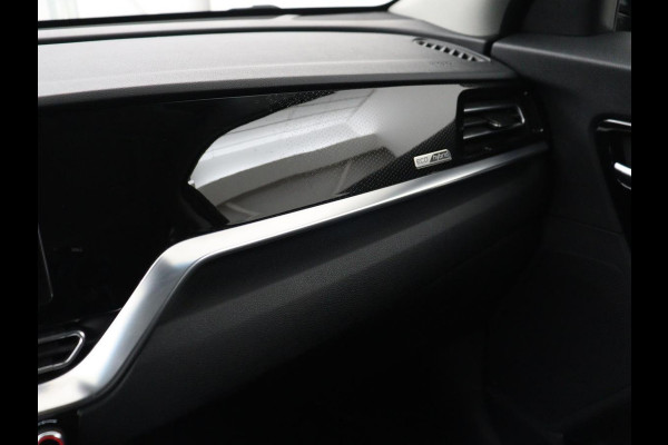 Kia Niro 1.6 GDi Hybrid ExecutiveLine | Schuifdak | Stoelventilatie | Leder | Adaptive cruise | Trekhaak | JBL Sound | Achterbankverwarming | Carplay | Camera | Memory | Navigatie | Keyless | Full LED